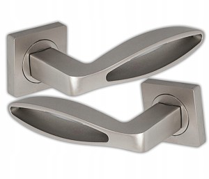 KLAMKA DRZWIOWA DO DRZWI WYTRZYMAŁA SALVIA TARCZKA KWADRATOWA NIKIEL SATYNA